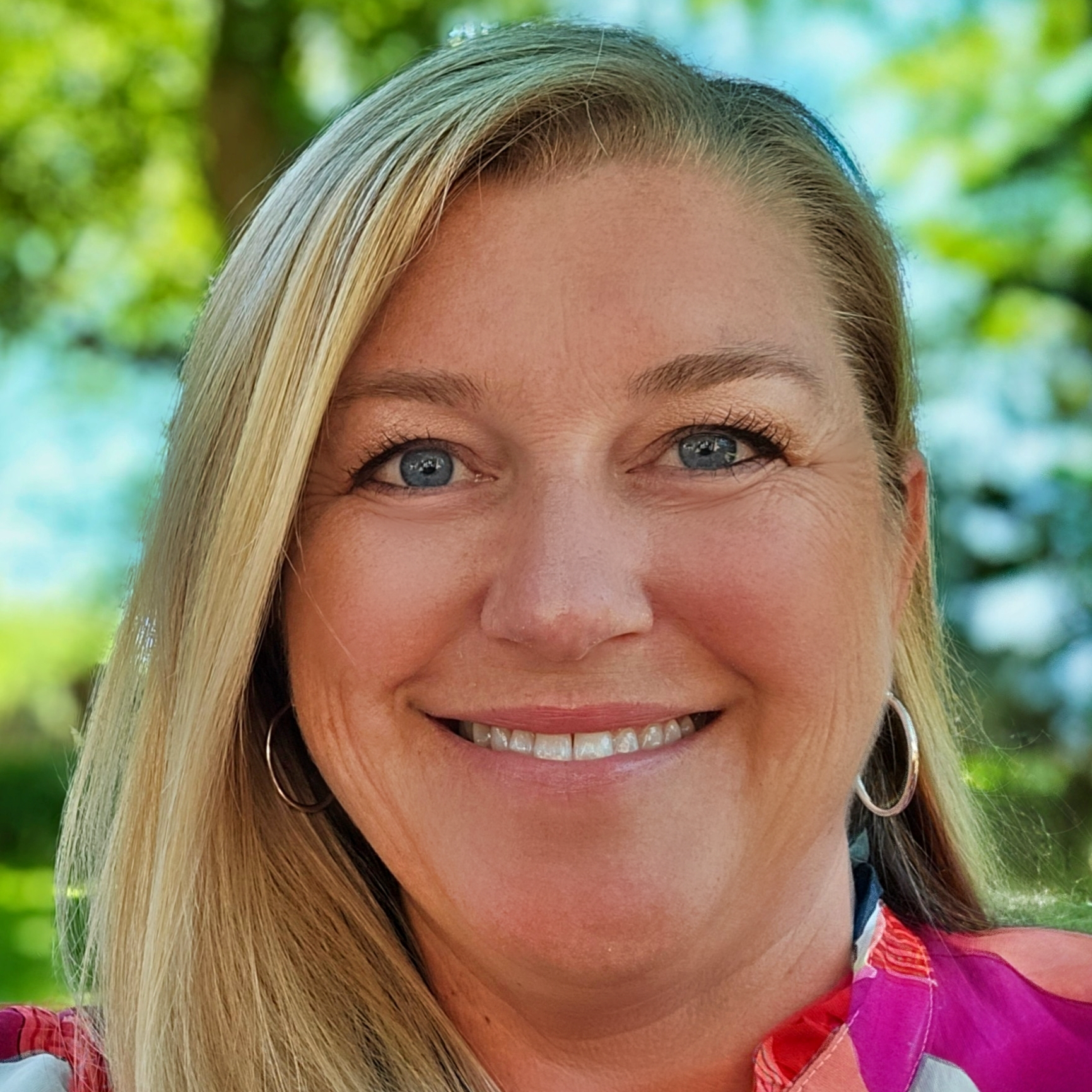 Portrait of Adv. Technical Product Manager Jessica Kenney.